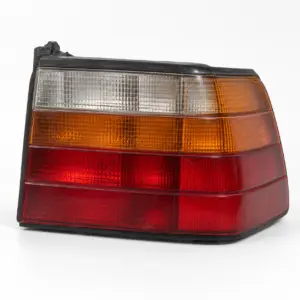 Feu arrière droit Mercedes Classe E W124